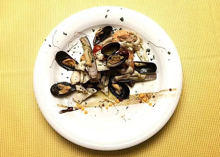 Il Gabbiano فندق Stalettì